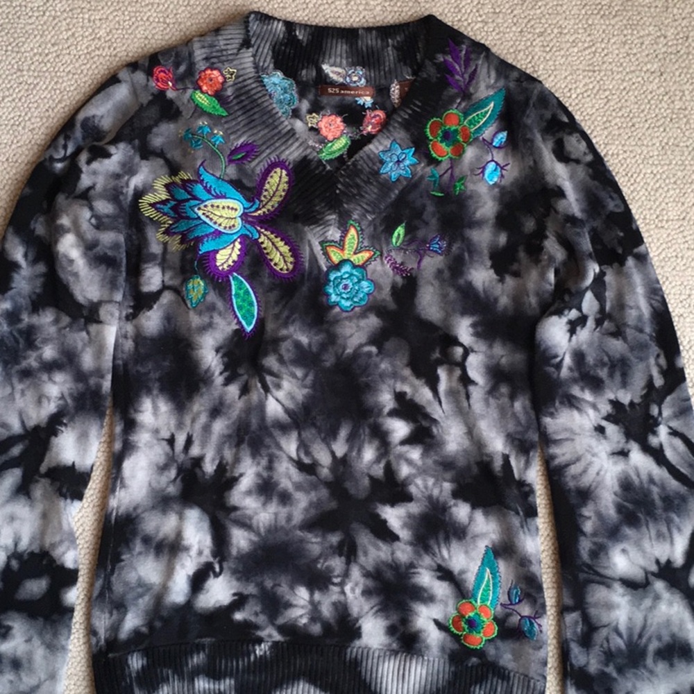525 America v-neck sweater